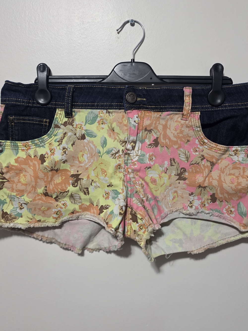 Hot Kiss Floral Patchwork Denim Trim Shorts - Pink/Yellow